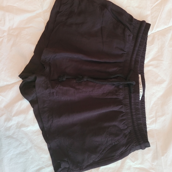 Celebrity Pink Pants - Celebrity pink shorts